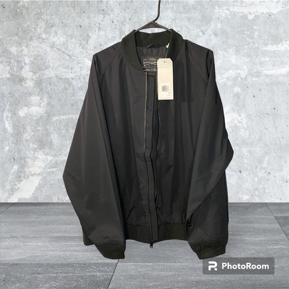 NWT Levi’s Bomber Jacket